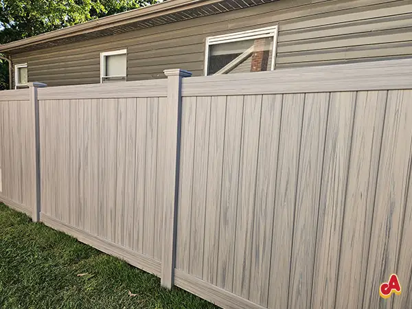 vinyl_fence_backyard_view (1) Amendolas Fence